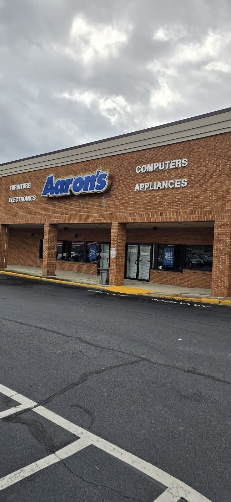 Aaron's - Photo 1