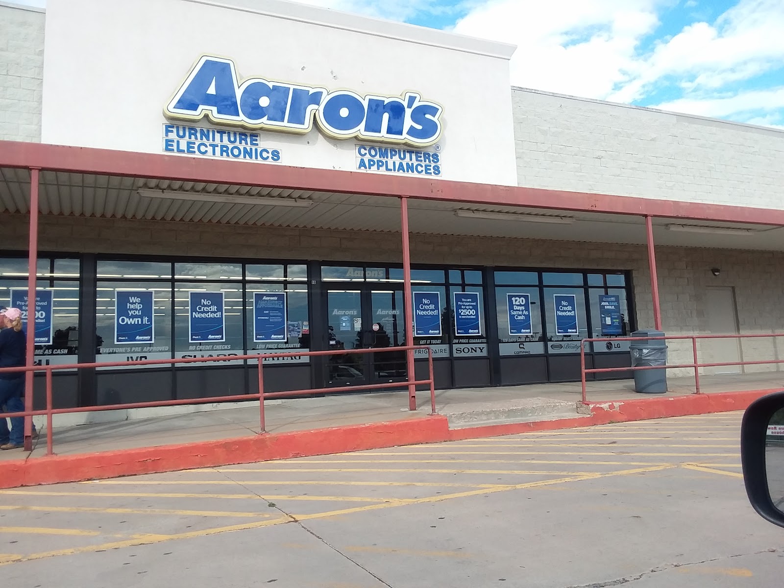 Aaron's - Photo 1