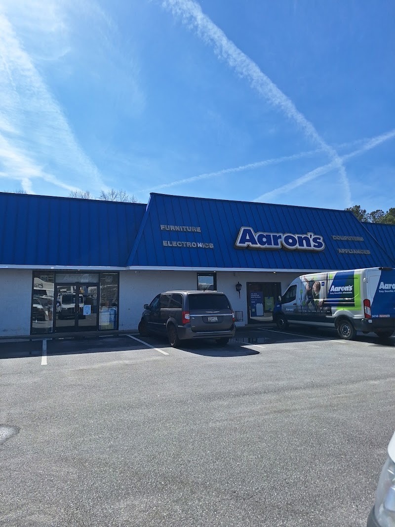 Aaron's - Photo 1
