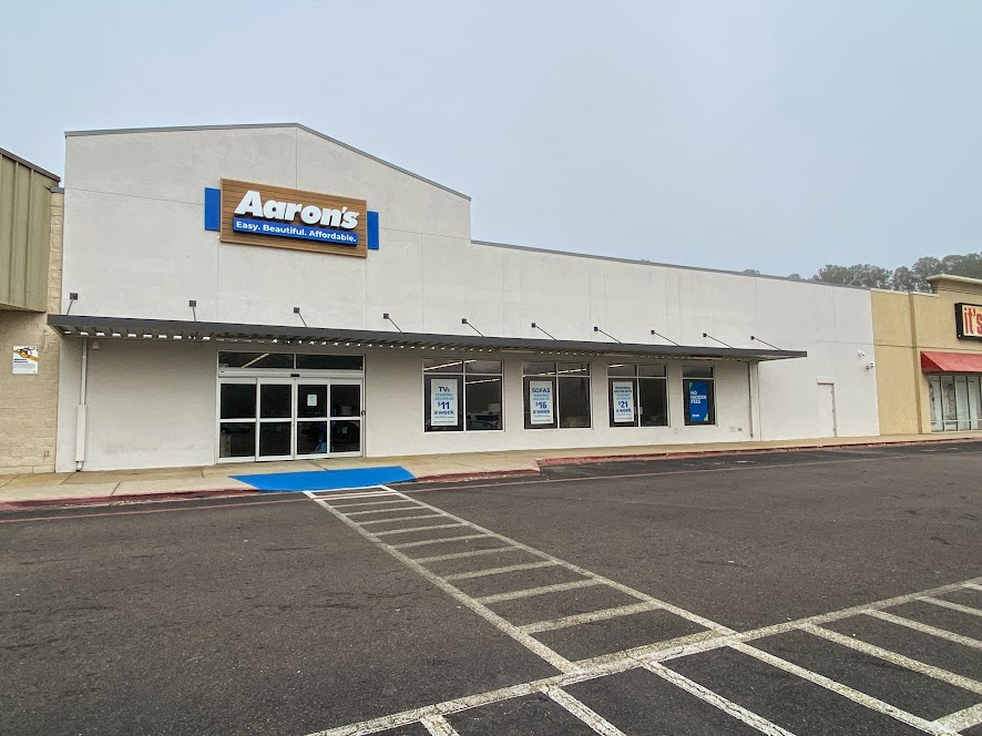 Aaron's - Photo 1