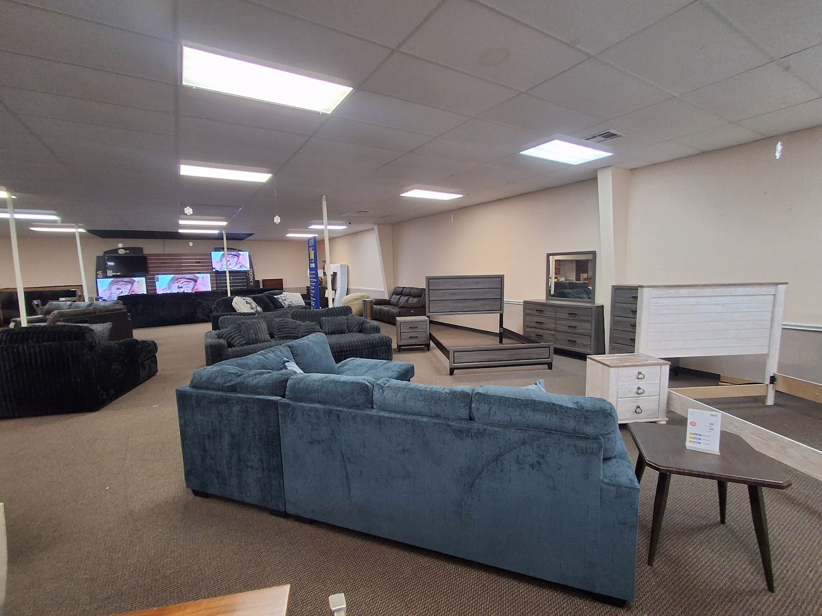 Buddy's Home Furnishings - Photo 1