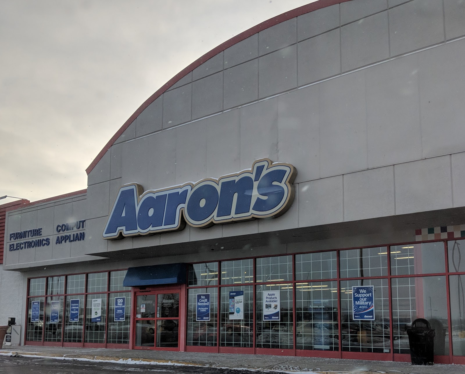 Aaron's - Photo 1