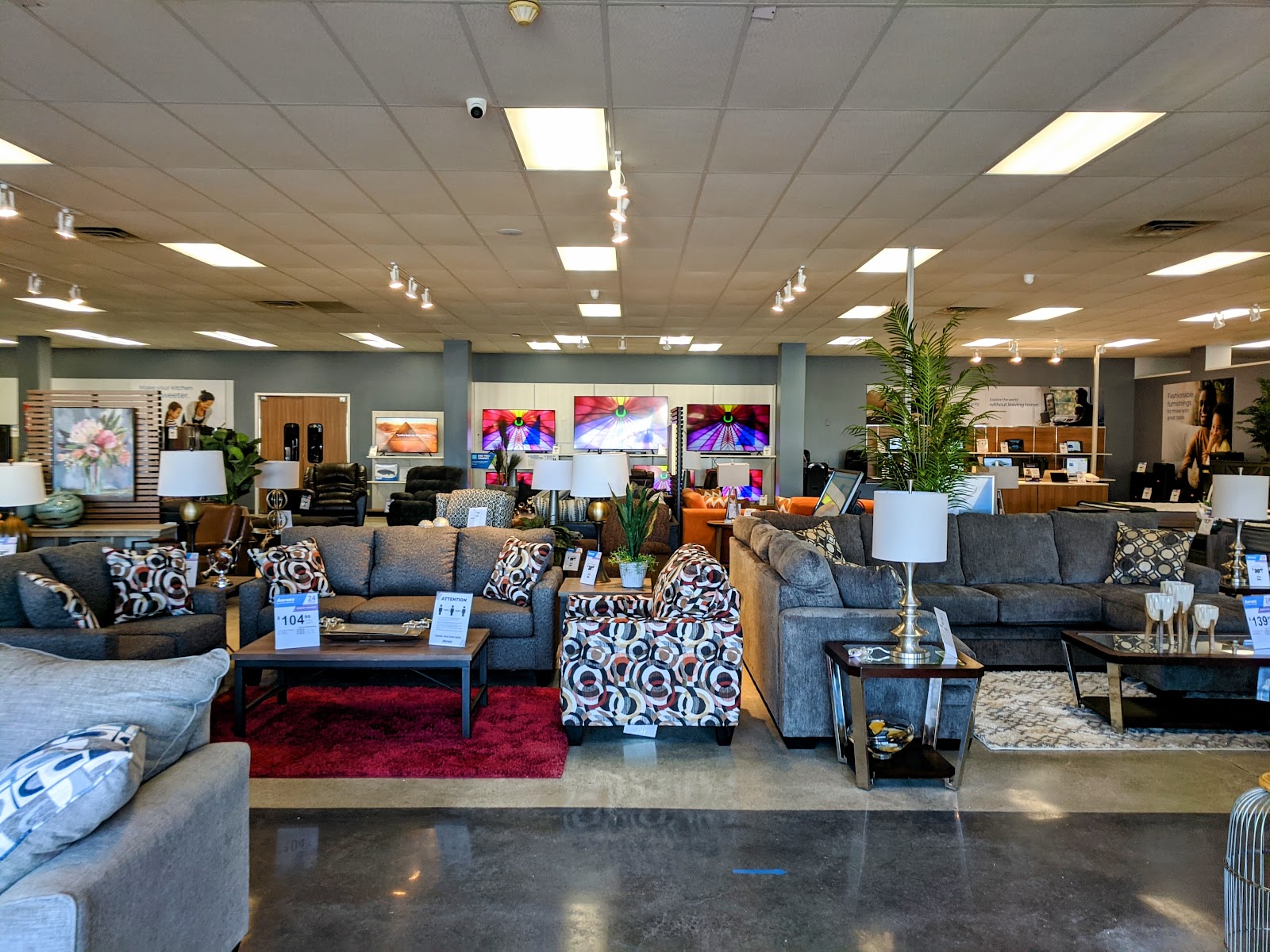 Aaron's - Photo 3