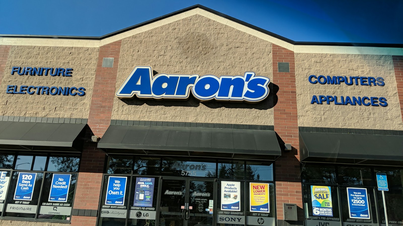 Aaron's - Photo 3