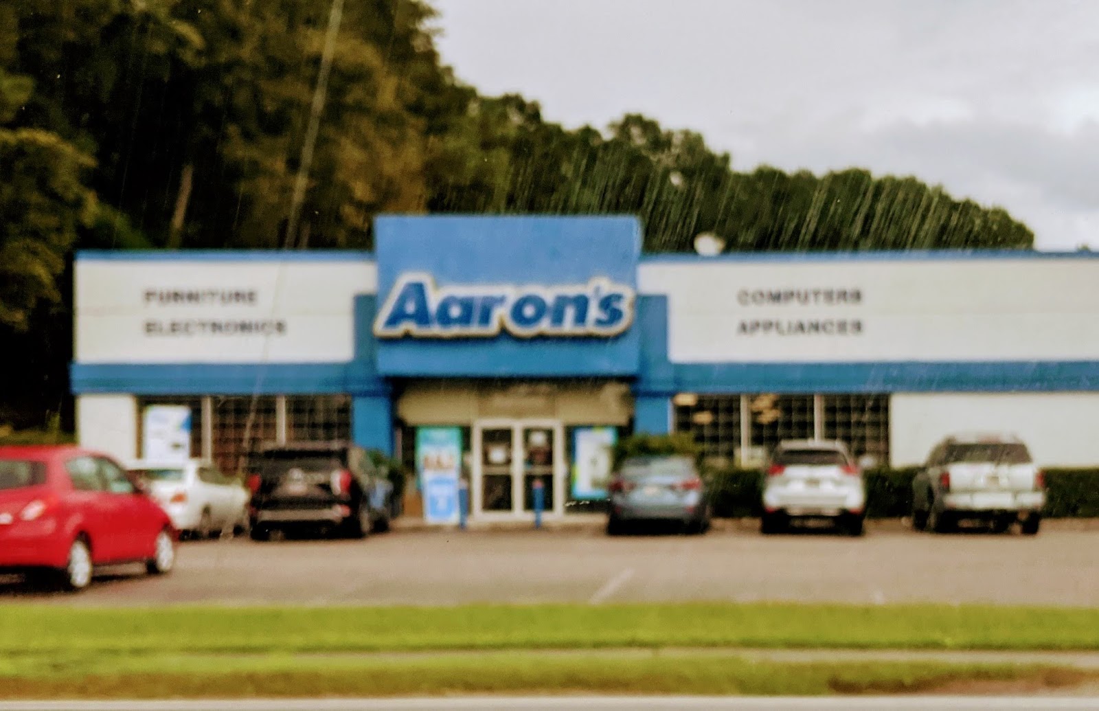 Aaron's - Photo 1
