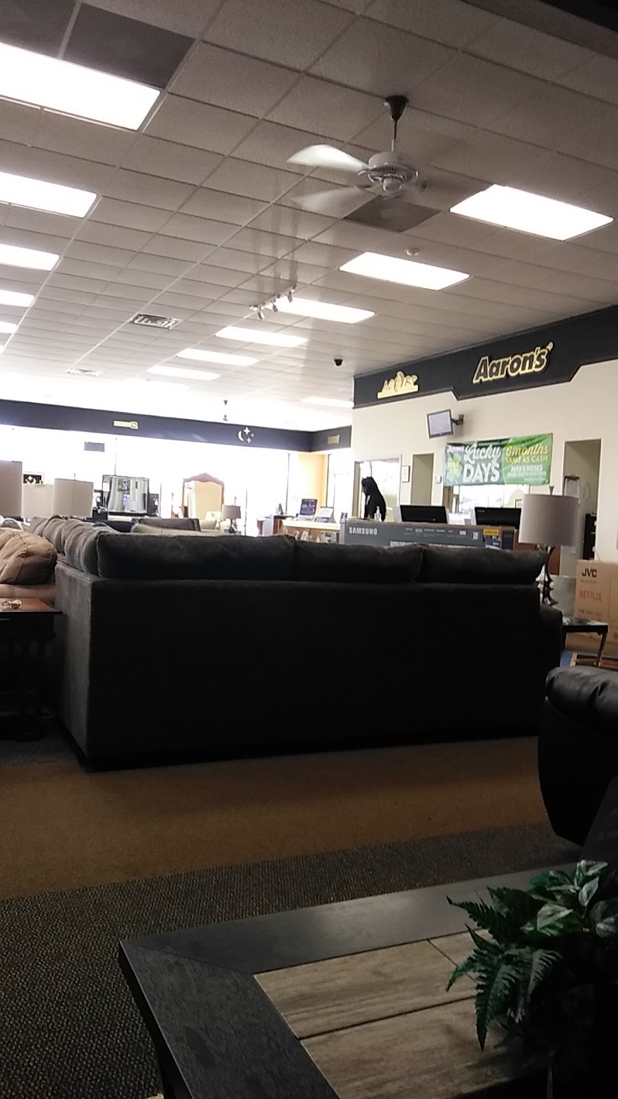 Aaron's - Photo 3