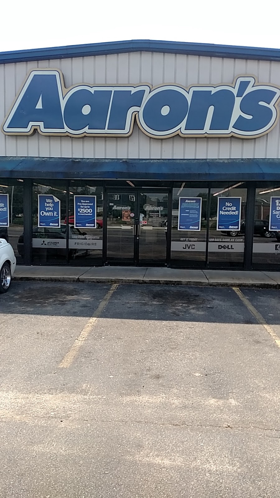 Aaron's - Photo 1