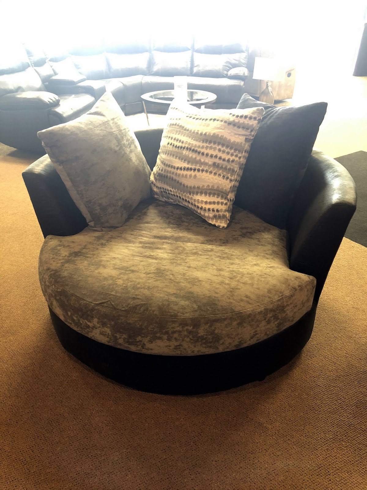 Aaron's - Photo 4
