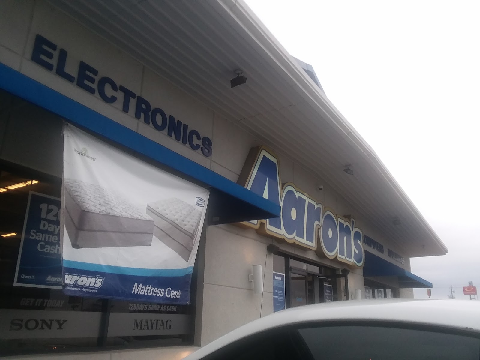 Aaron's - Photo 1