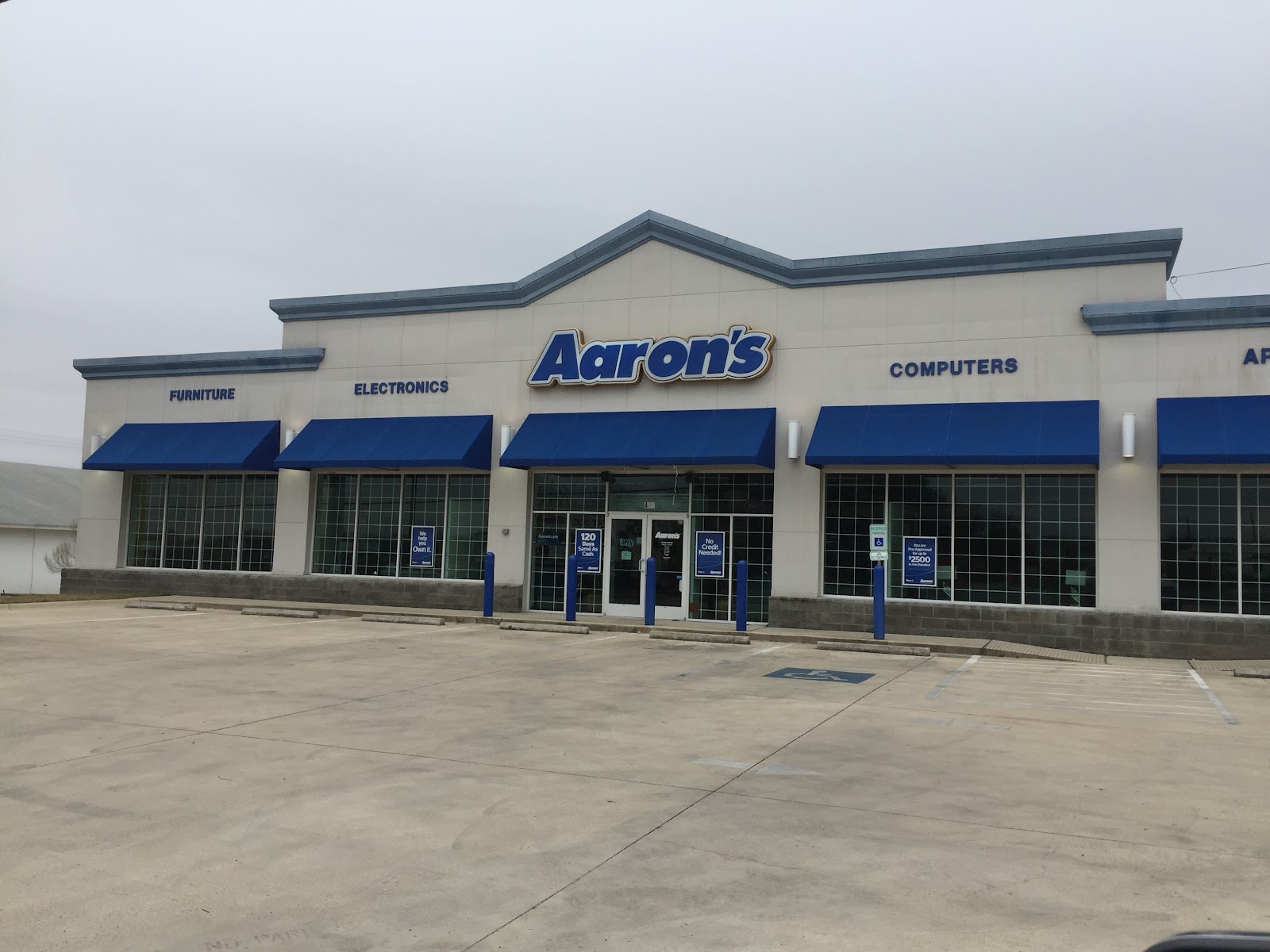 Aaron's - Photo 1