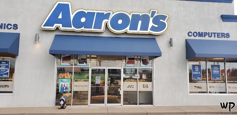 Aaron's - Photo 1