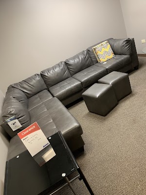 Aaron's - Photo 5