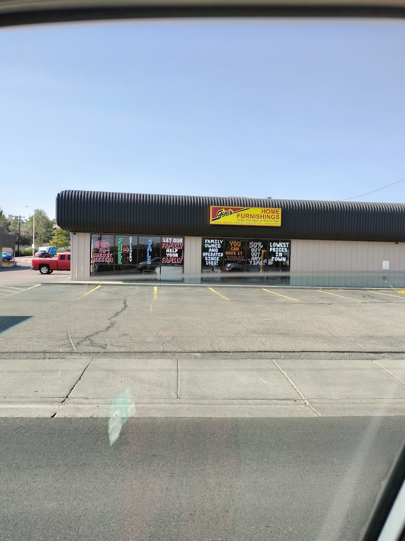 Gene's - Photo 1