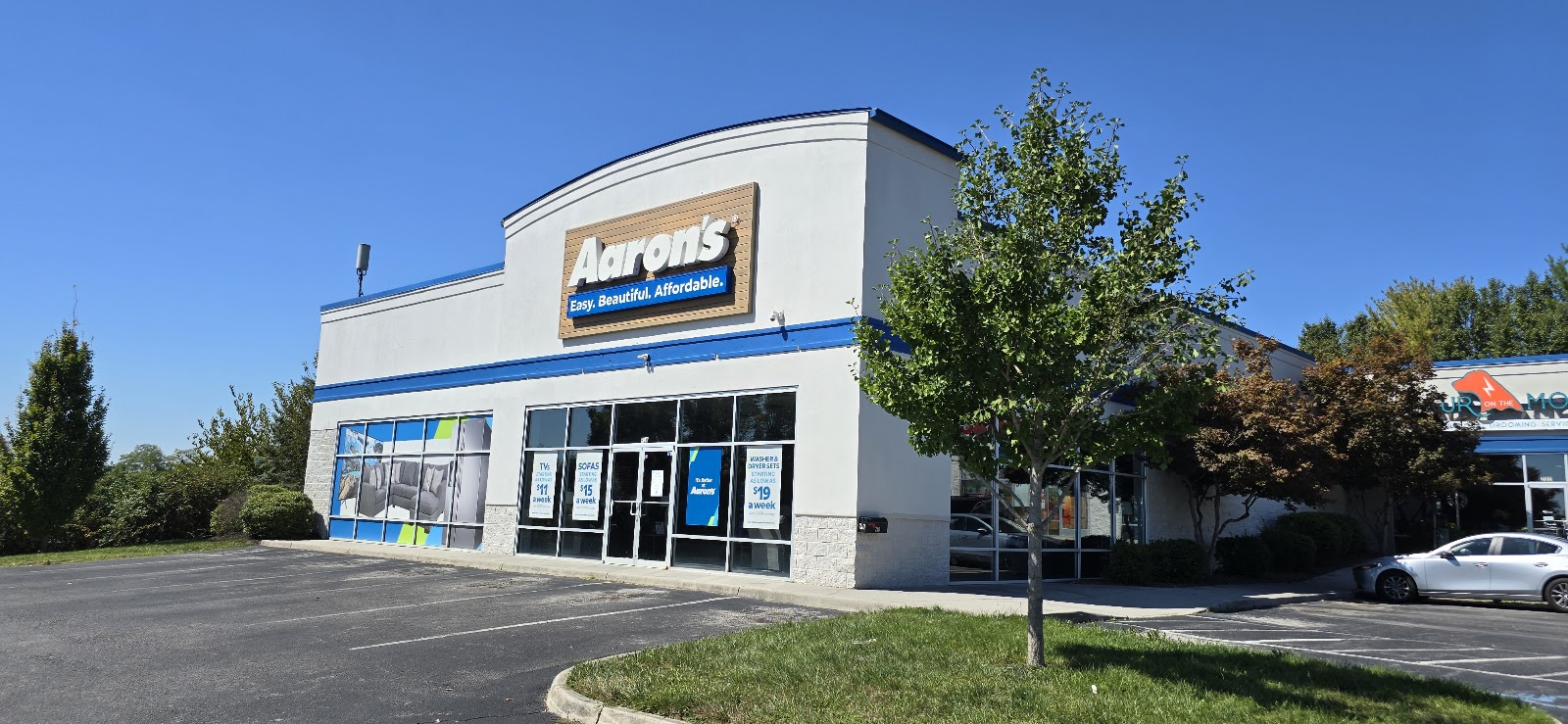 Aaron's - Photo 1