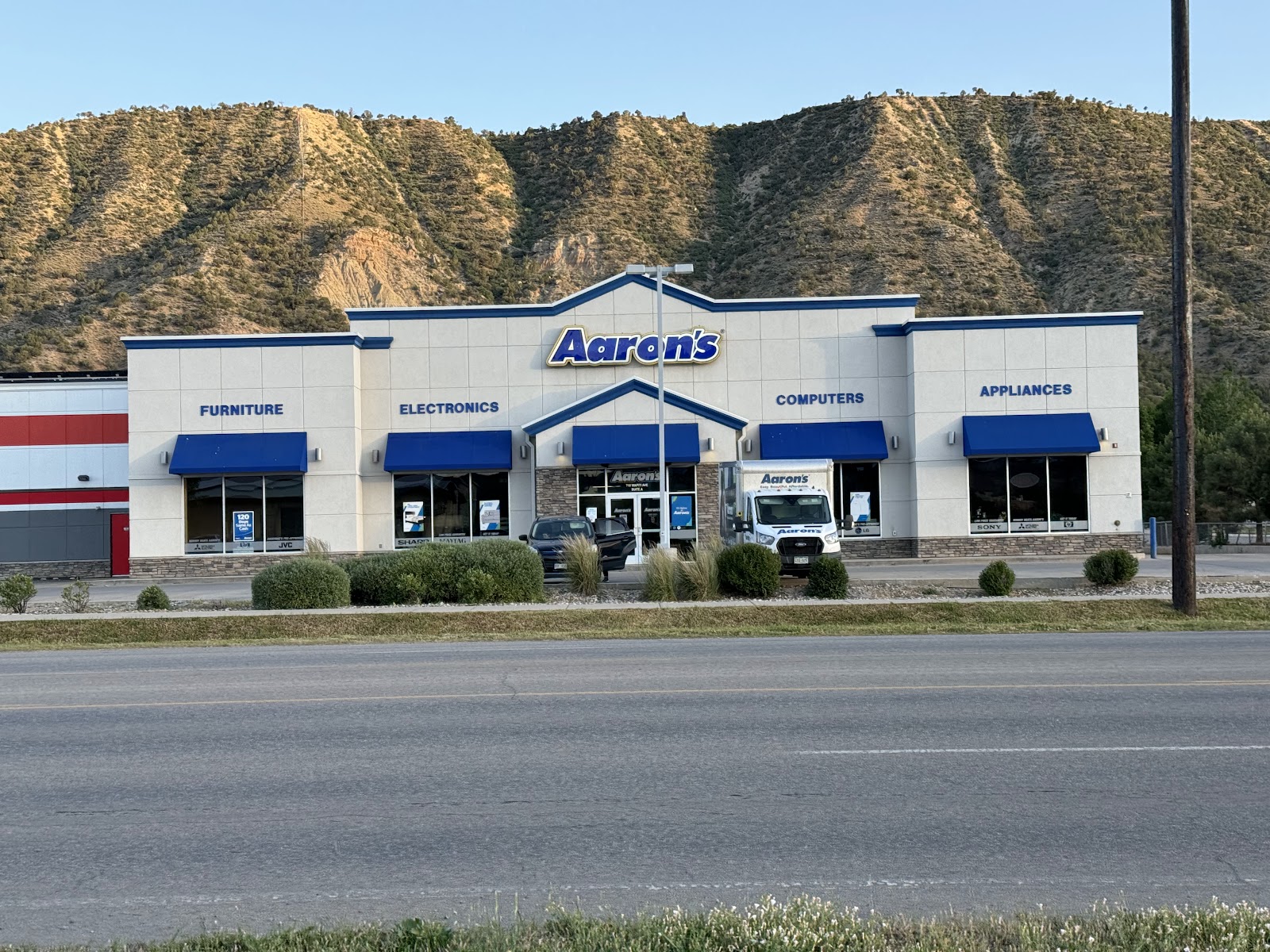 Aaron's - Photo 1