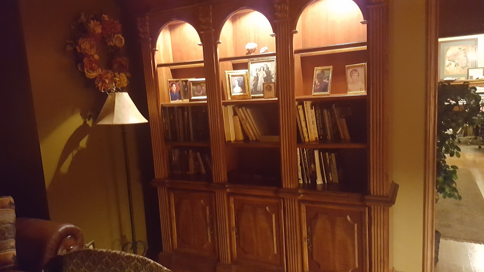Aaron's - Photo 4