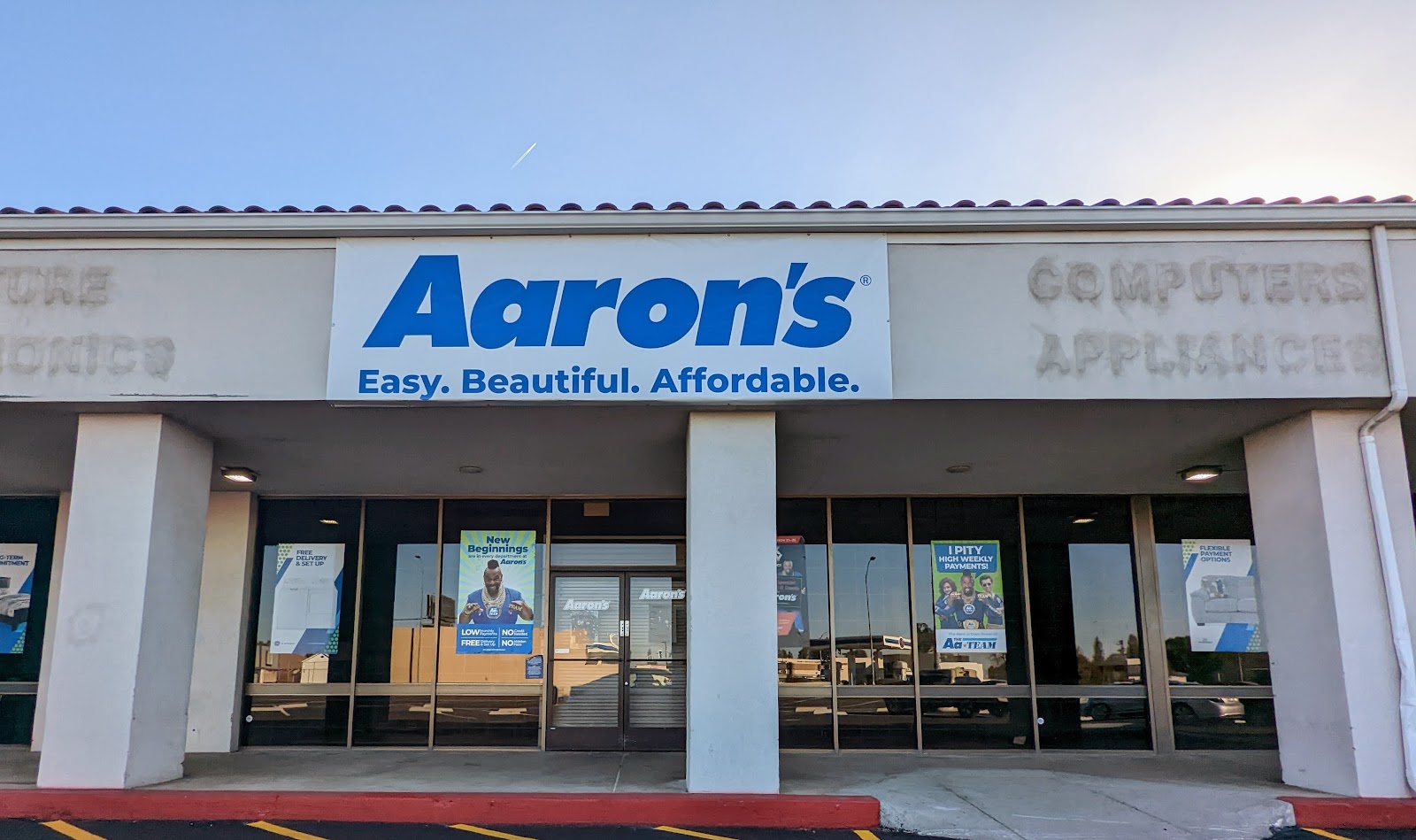 Aaron's - Photo 1