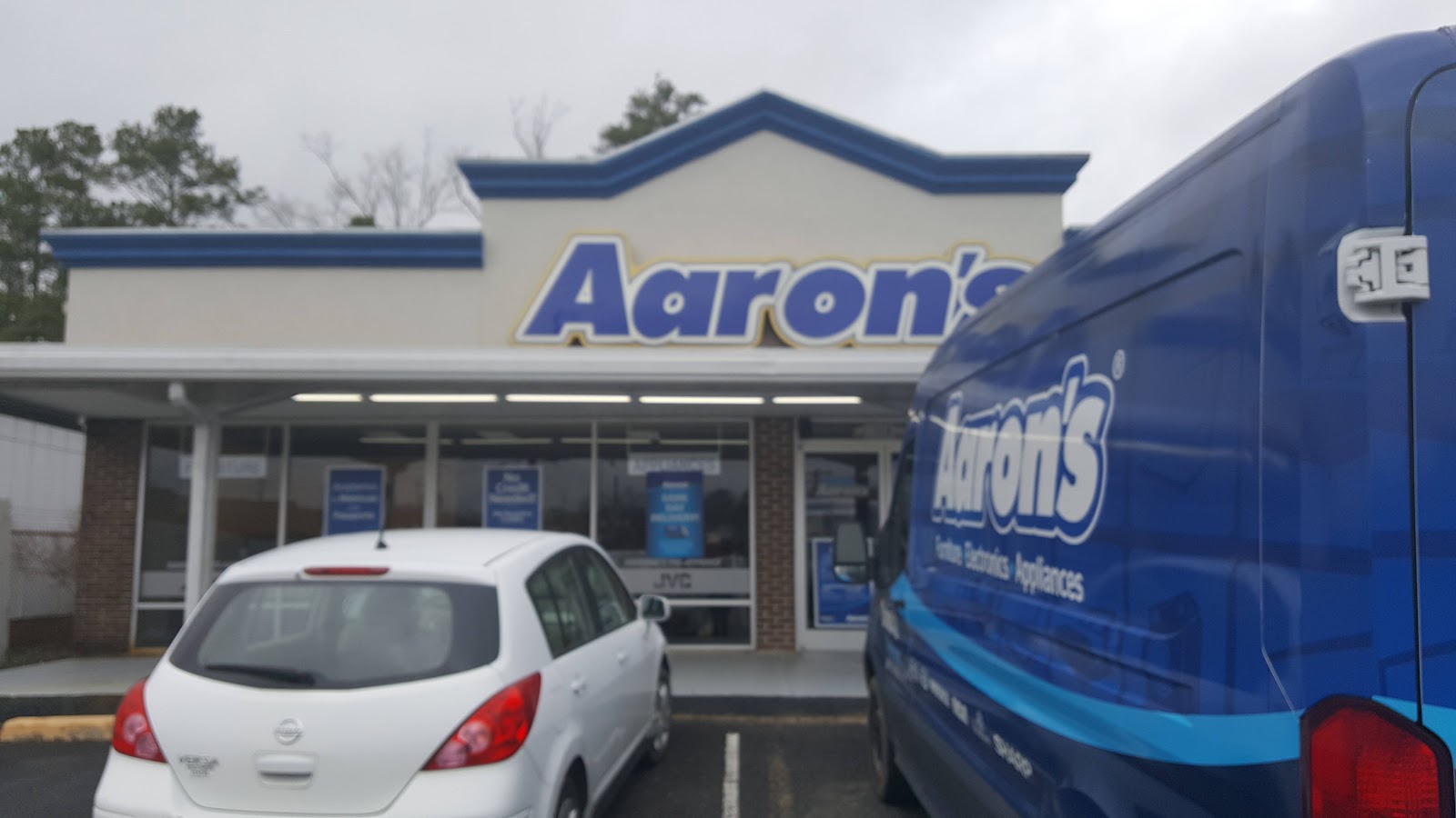 Aaron's - Photo 1