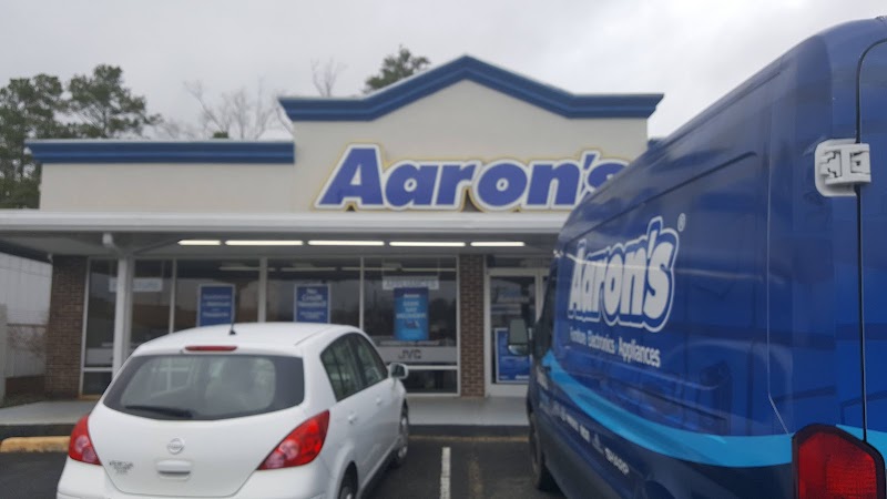 Aaron's - Photo 1