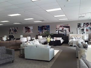 Aaron's - Photo 4