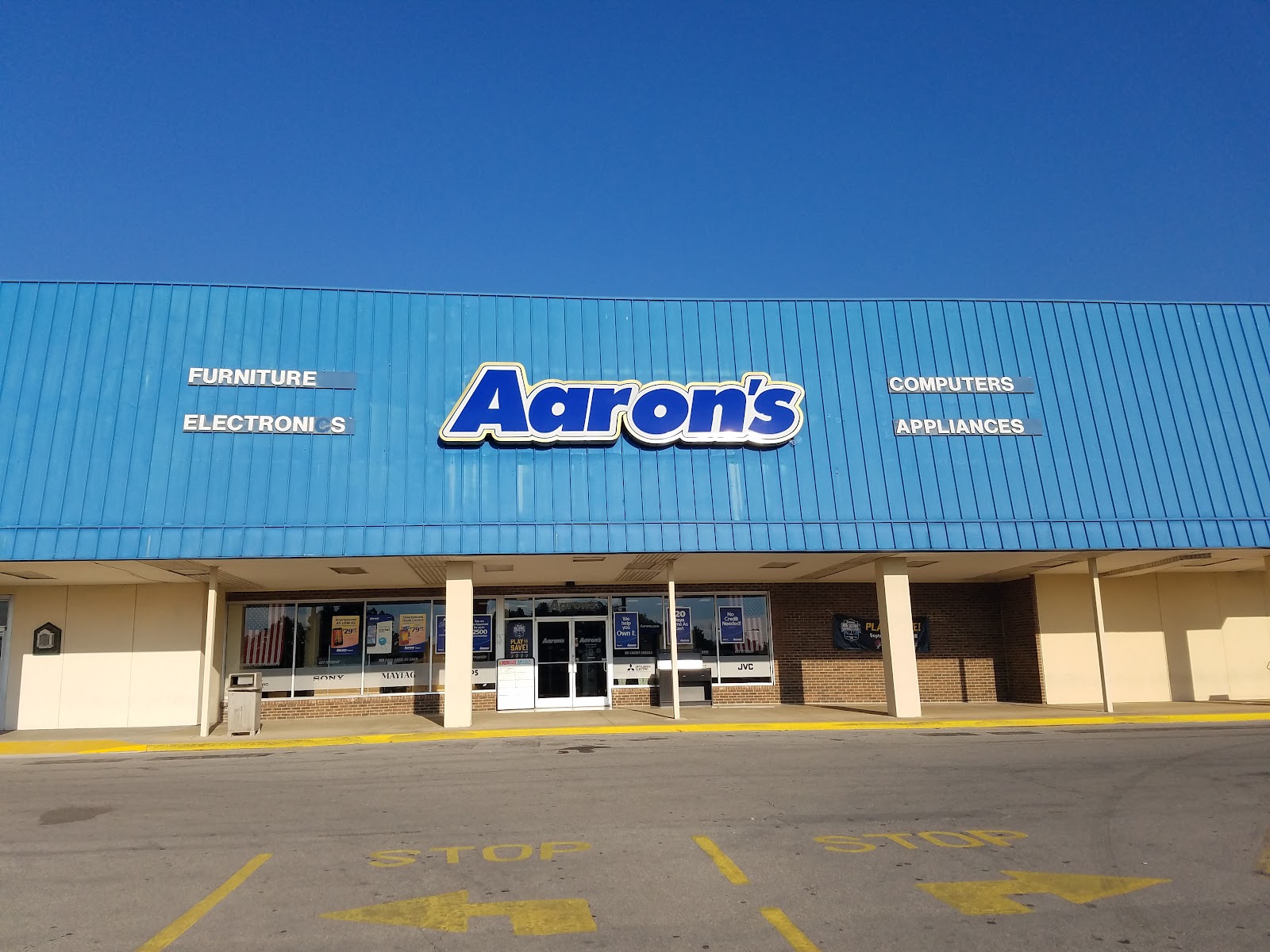 Aaron's - Photo 1