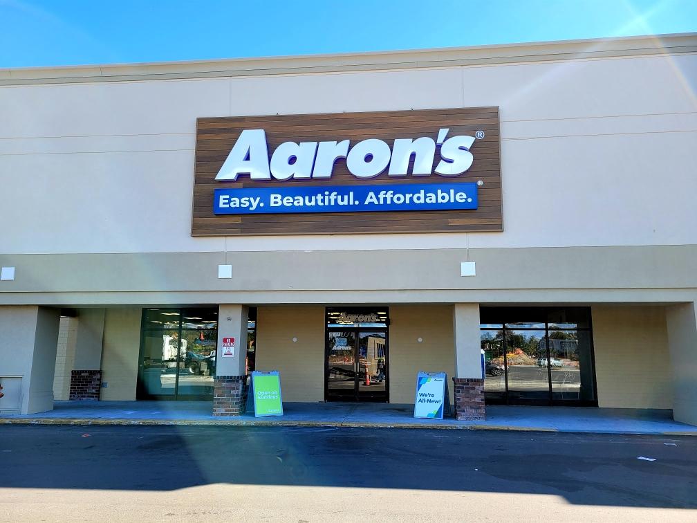 Aaron's - Photo 1