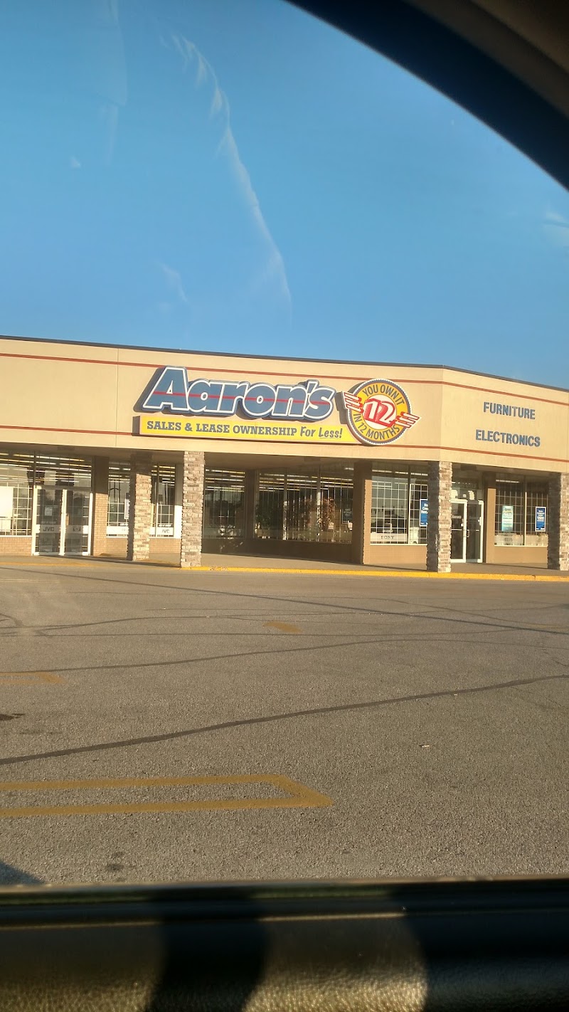 Aaron's - Photo 1