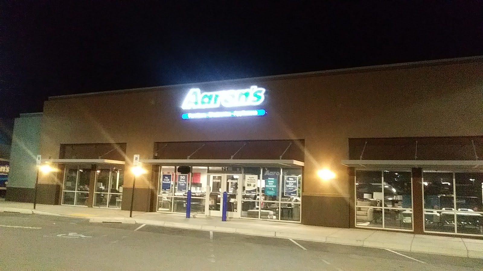 Aaron's - Photo 1