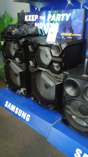 Aaron's - Photo 5