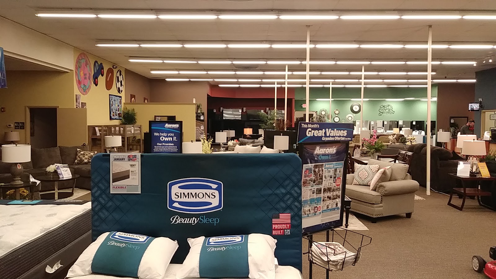 Aaron's - Photo 4