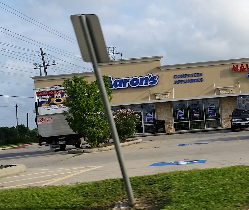 Aaron's - Photo 1
