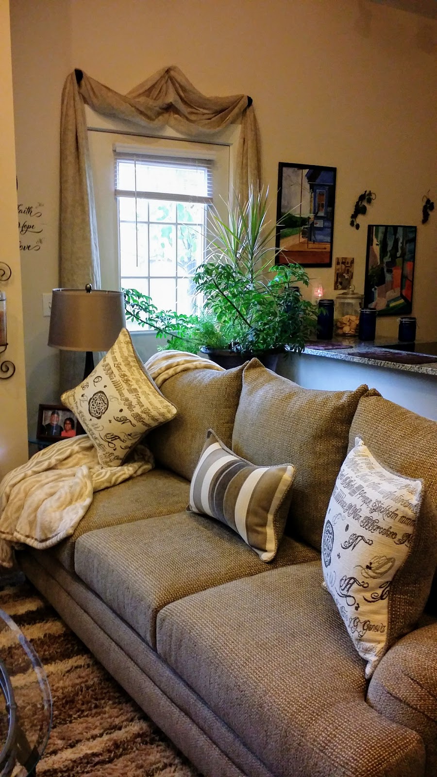 Aaron's - Photo 2