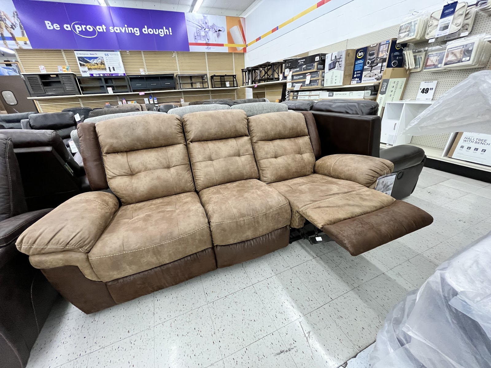 Aaron's - Photo 5