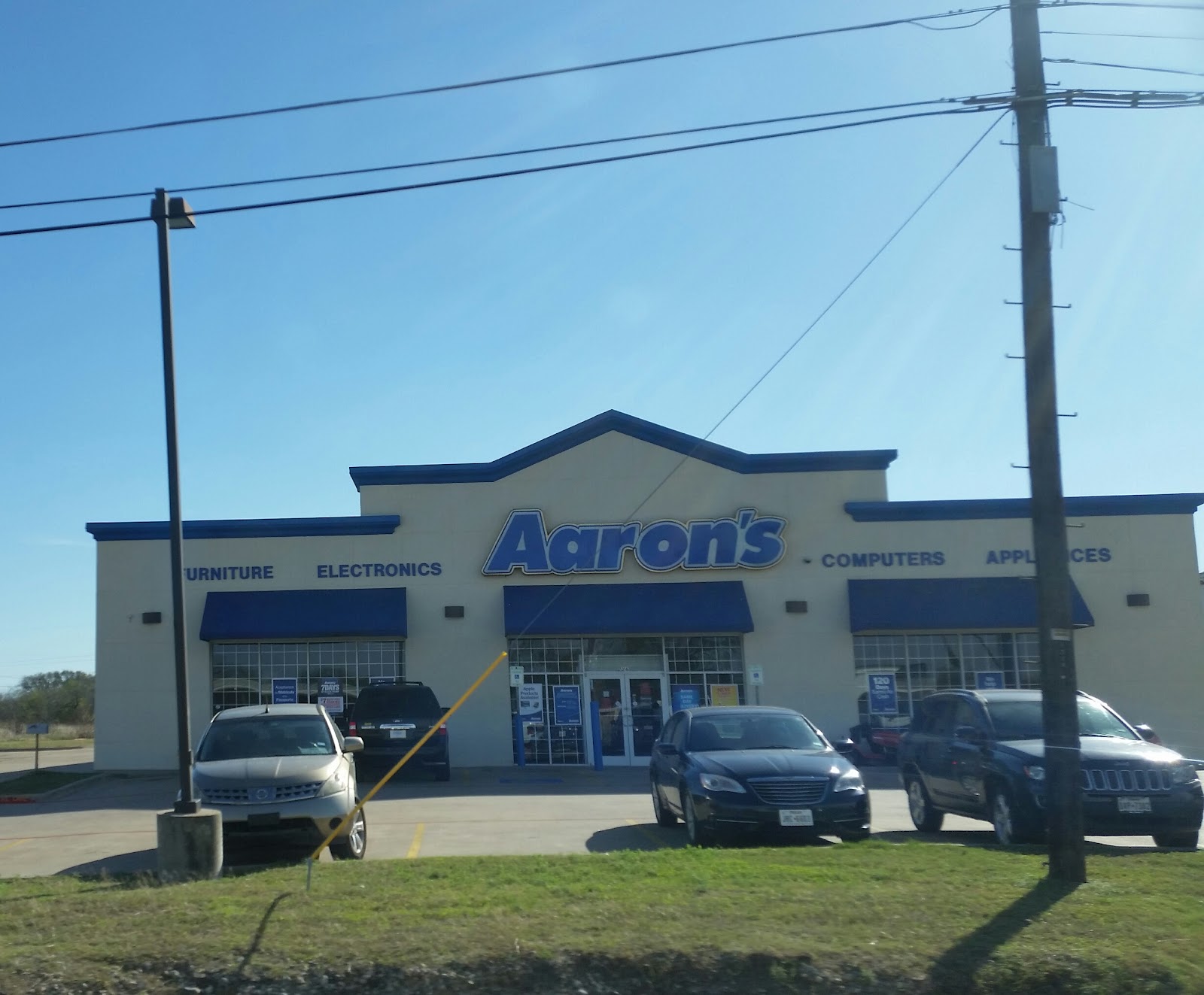 Aaron's - Photo 1