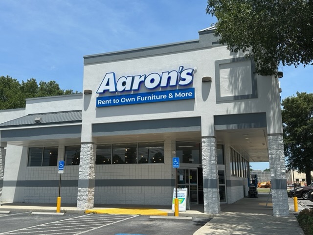 Aaron's - Photo 1