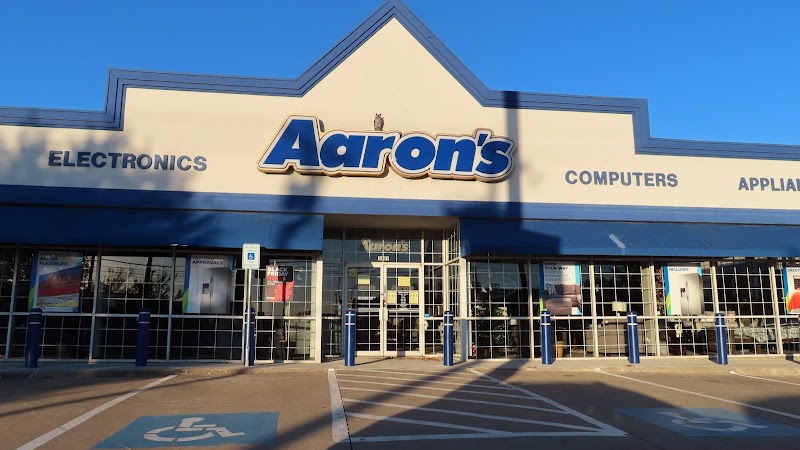 Aaron's - Photo 1