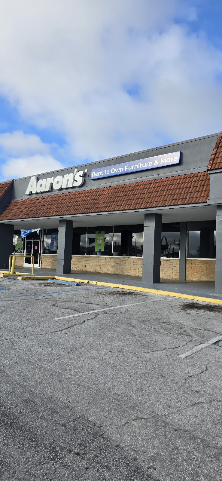 Aaron's - Photo 1