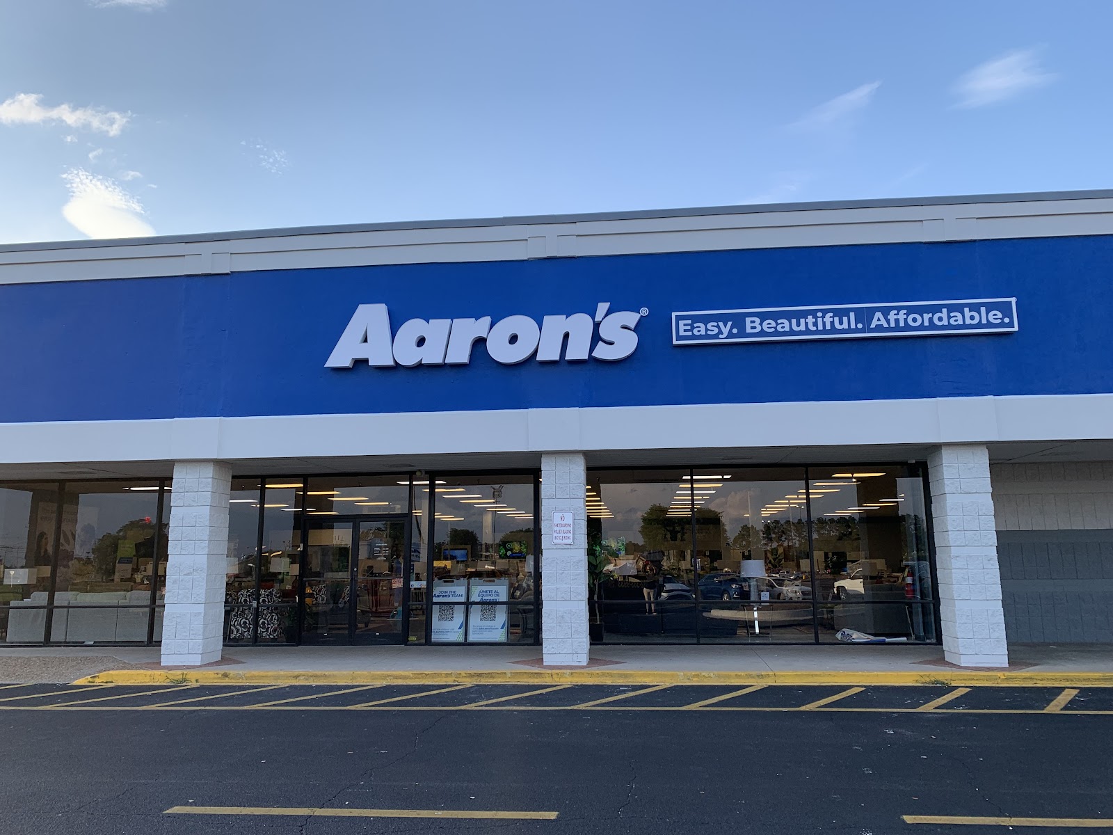 Aaron's - Photo 4