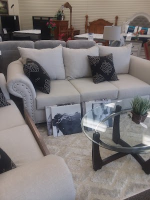 Aaron's - Photo 6