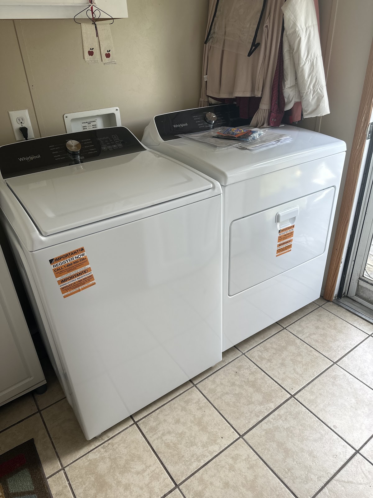 Aaron's - Photo 5