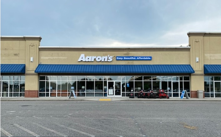 Aaron's - Photo 1