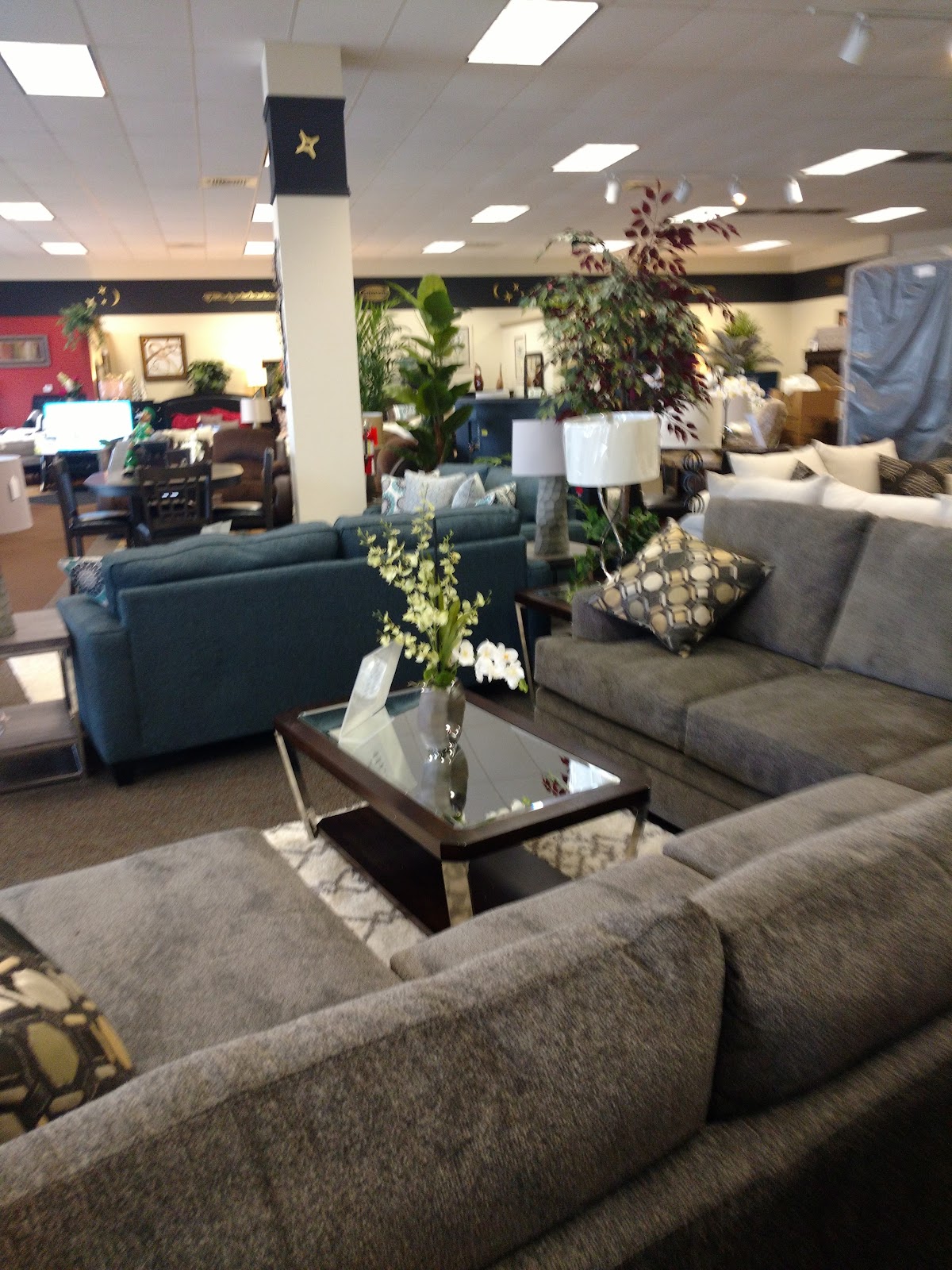 Aaron's - Photo 3