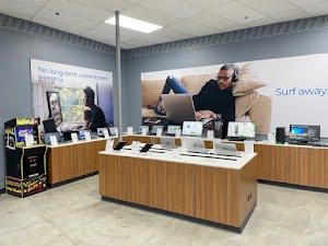 Aaron's - Photo 4