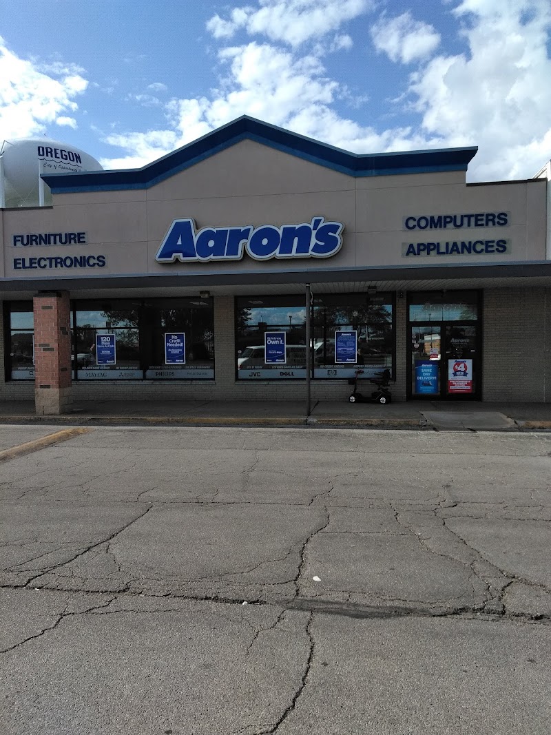 Aaron's - Photo 1