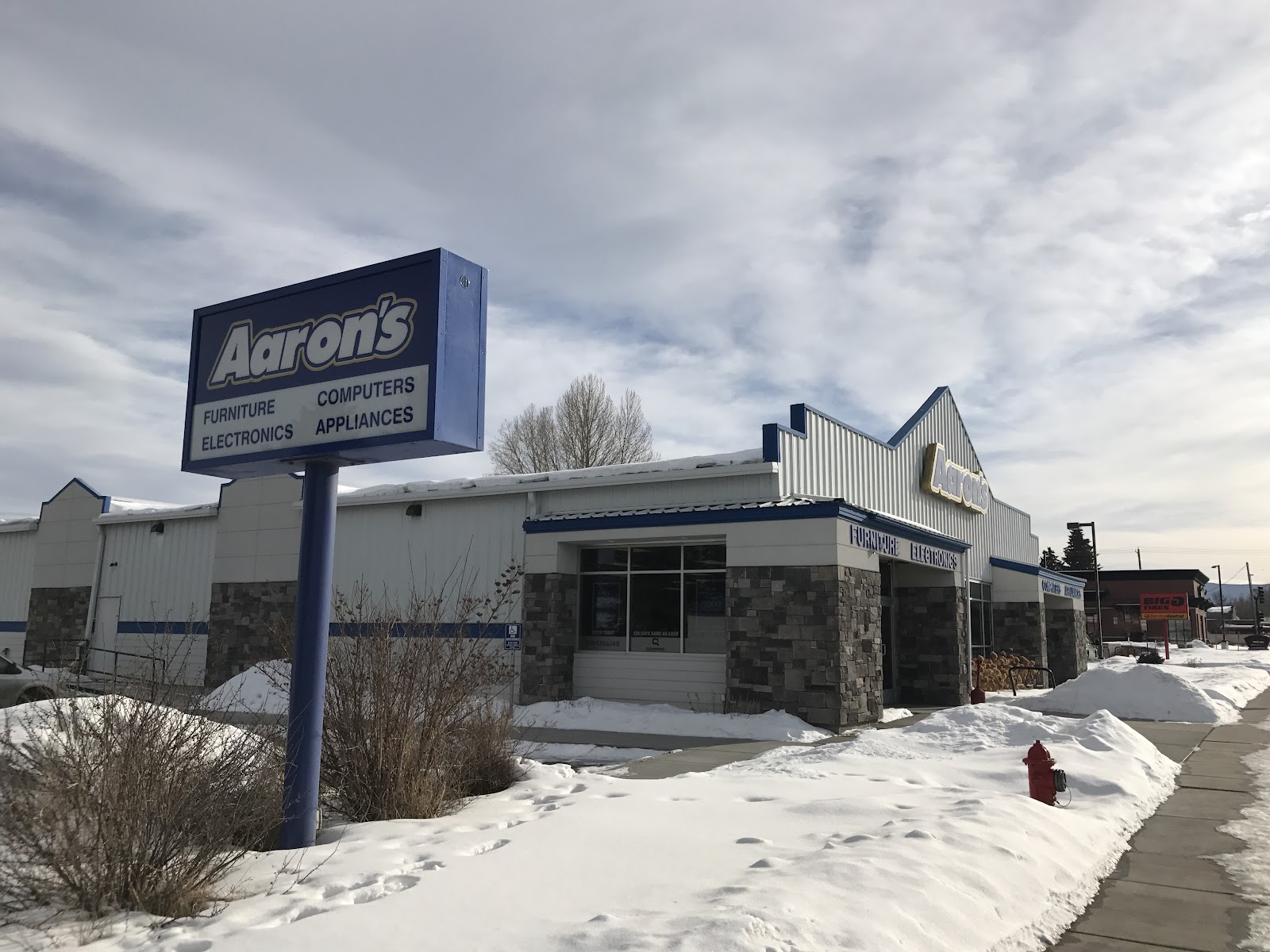 Aaron's - Photo 5