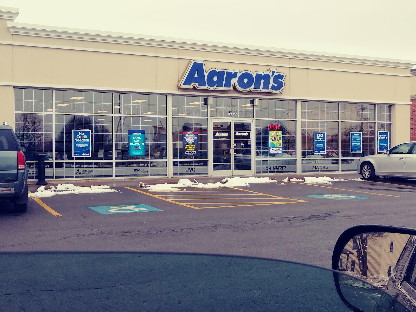 Aaron's - Photo 1