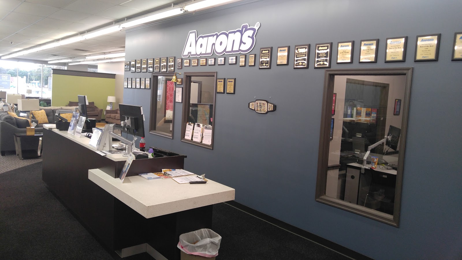 Aaron's - Photo 1
