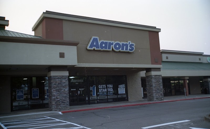 Aaron's - Photo 1