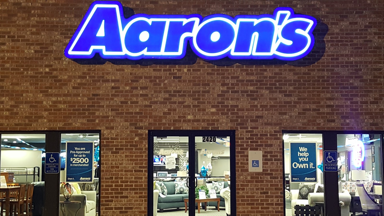 Aaron's - Photo 5