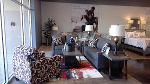 Aaron's - Photo 5